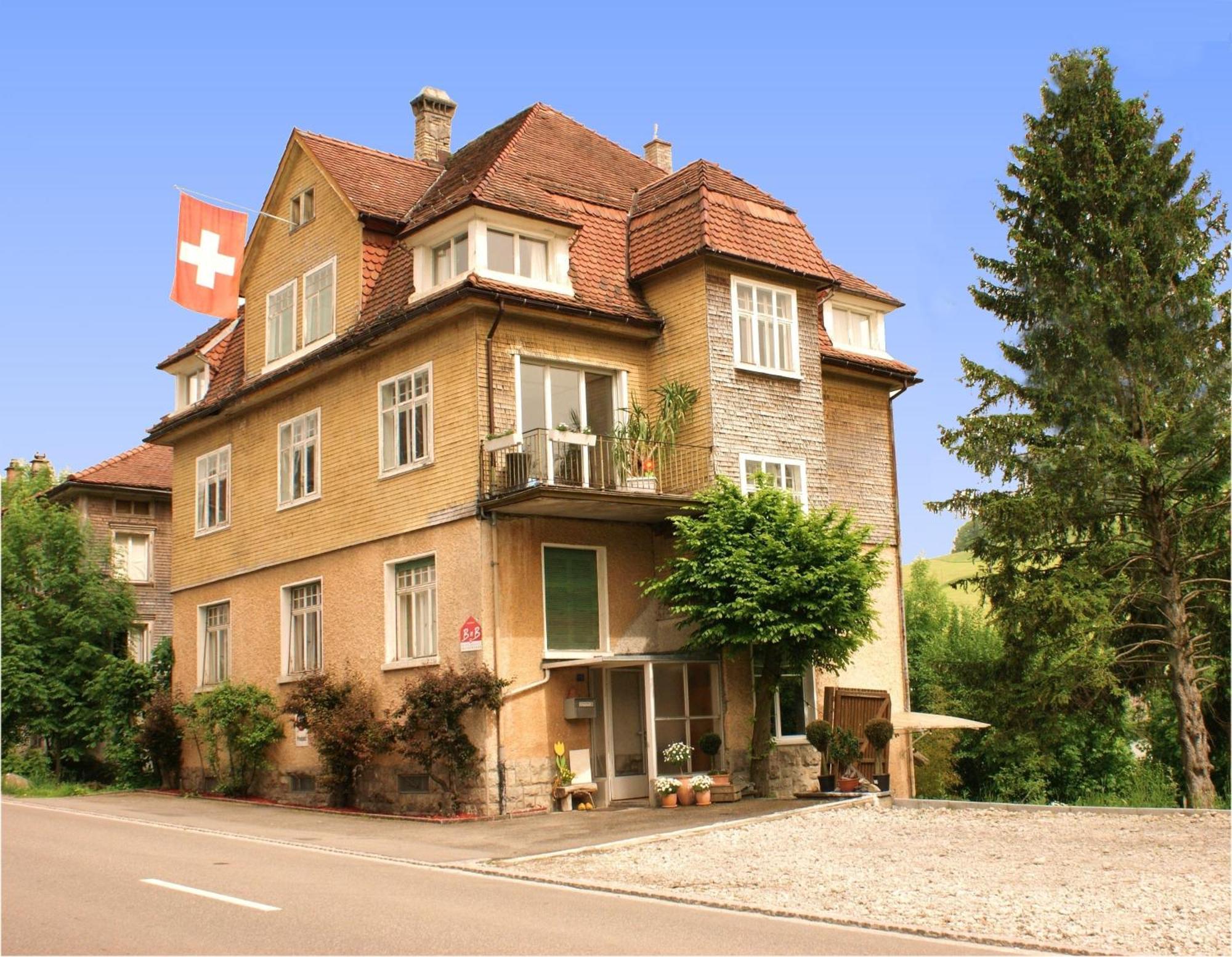 Villa Donkey Bnb Degersheim Exterior photo